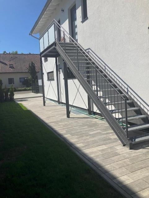 Moderne Einliegerwohnung Naehe Ingolstadt Und Bad Goegging Munchsmunster Exterior foto